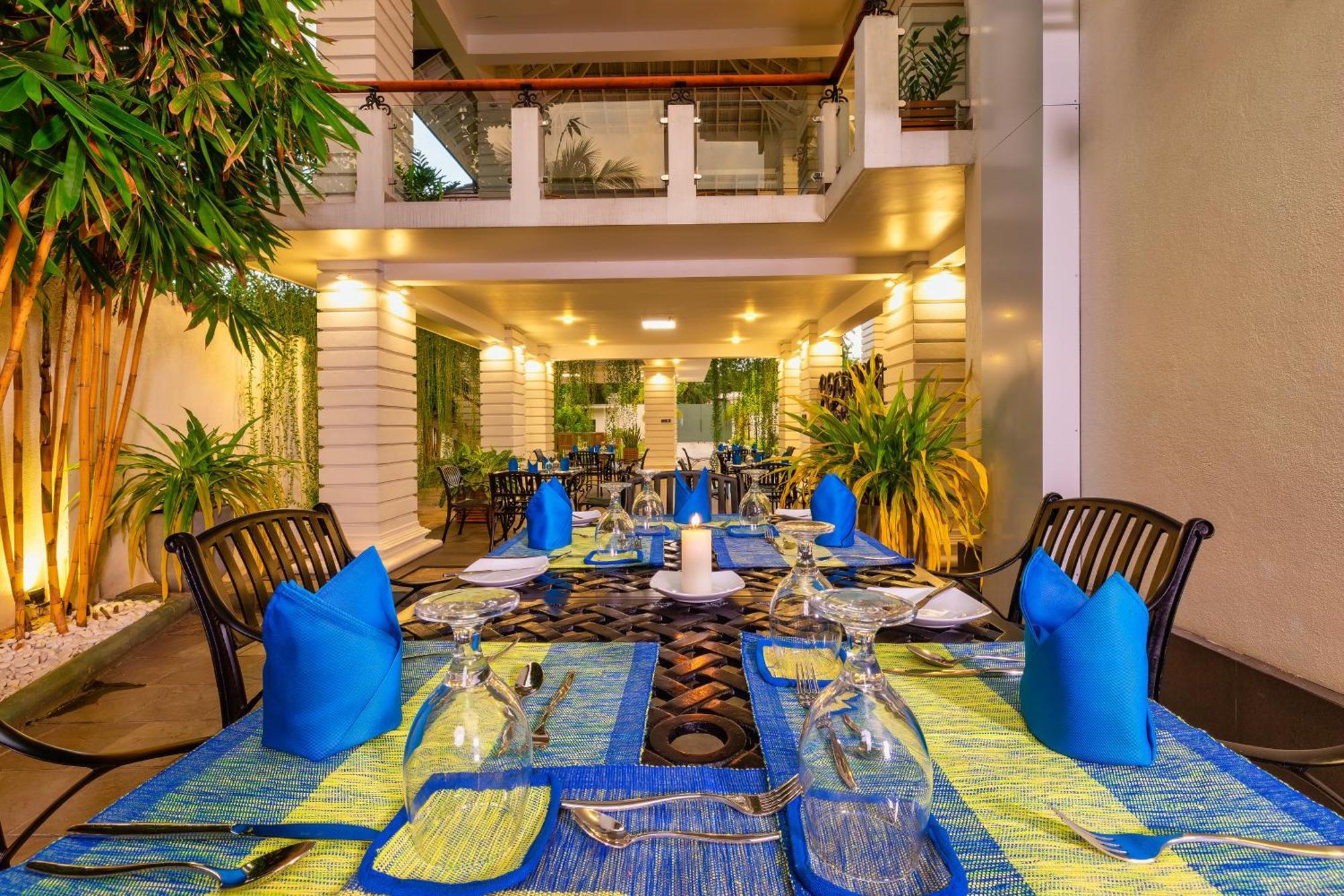 The Palace By Ocean Bentota Exterior photo